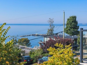 15315 VICTORIA AVE, White Rock Houses for sale, MLS® R2819459