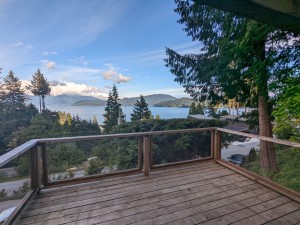 1837 NORTH RD, Gibsons Home for sale, MLS® R2781031