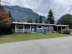 338 KING ST, Hope Houses for sale, MLS® R2818572
