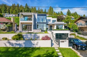 392 VENTURA CRESCENT, North Vancouver Real Estate for sale, MLS® R2791733