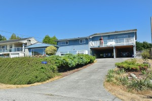 4798 WHITAKER RD, Sechelt Home for sale, MLS® R2759557