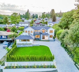 587 N DOLLARTON HWY, North Vancouver Home for sale, MLS® R2797236